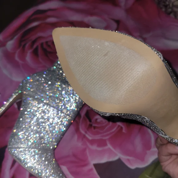 Steve Madden Silver Crystal Zip Pointed Toe Ankle Heels - Picture 4 of 6